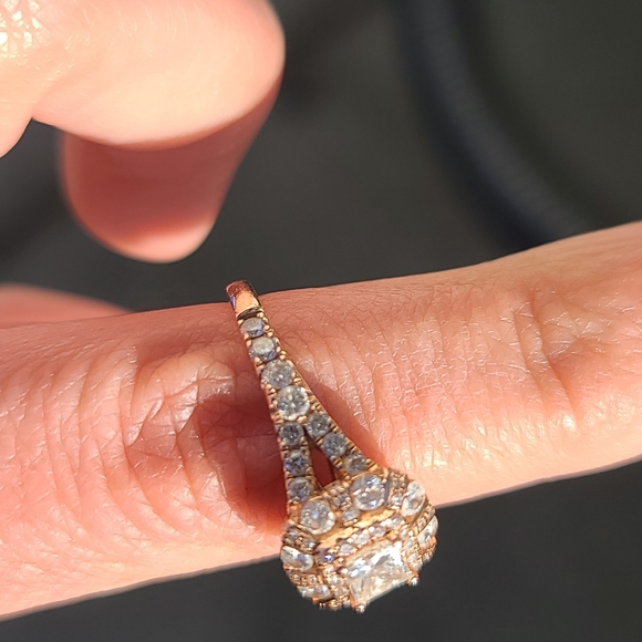 Diamond ring - Picture 3 of 4